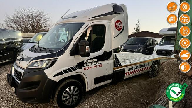 Peugeot Boxer Auto laweta 2.2 blu HDI Webasto klima kamera sypialnia wciągarka gwara