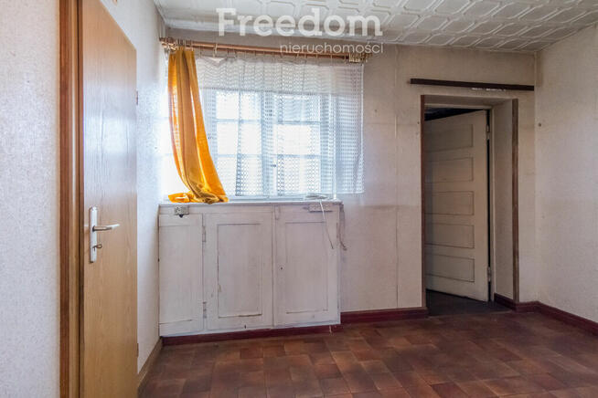 Dom ciekawej w zabudowie szeregowej z ogródkiem