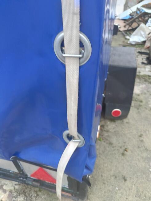 Przyczepa jednosiowa