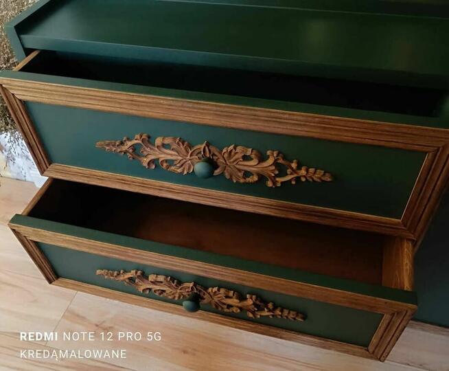 Witryna regał stylizowany