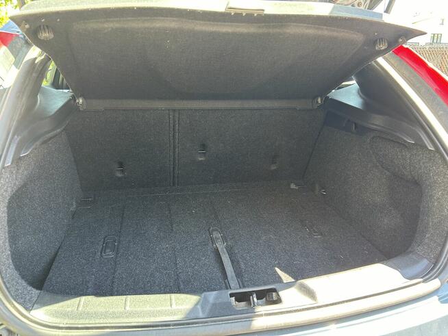 Volvo V40 - b. dobry stan. ZERO RDZY