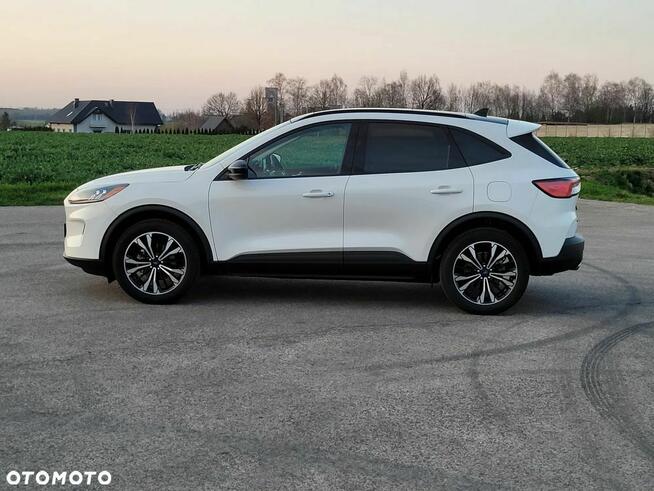 Ford Kuga 2.0 EcoBoost 4x4 Titanium