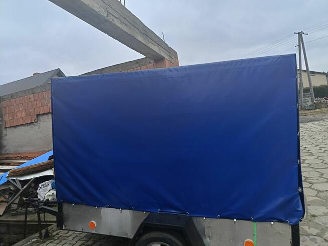 Przyczepa jednosiowa