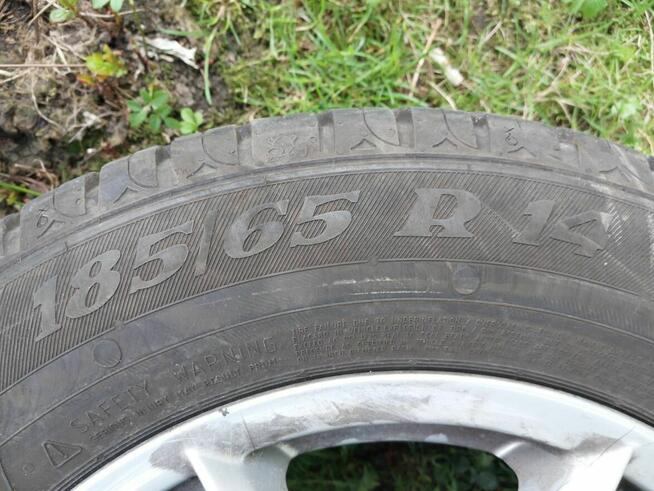 Felgi ronal 14 z letnimi oponami viking 185/65 R14