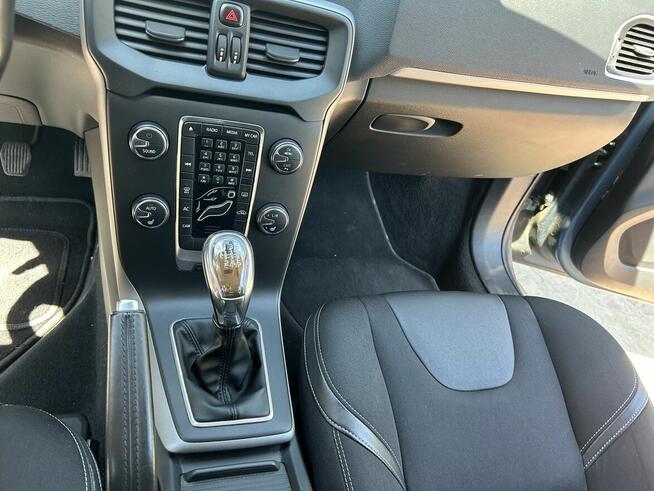 Volvo V40 - b. dobry stan. ZERO RDZY