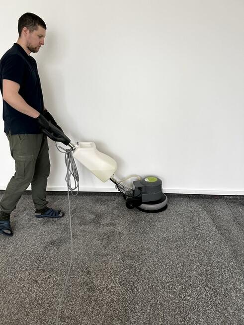 Pranie tapicerki meblowej, tapicerki samochodowej