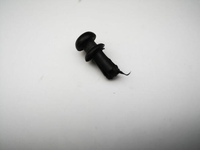 PEUGEOT 3008 mocowanie linki półki bagażnika