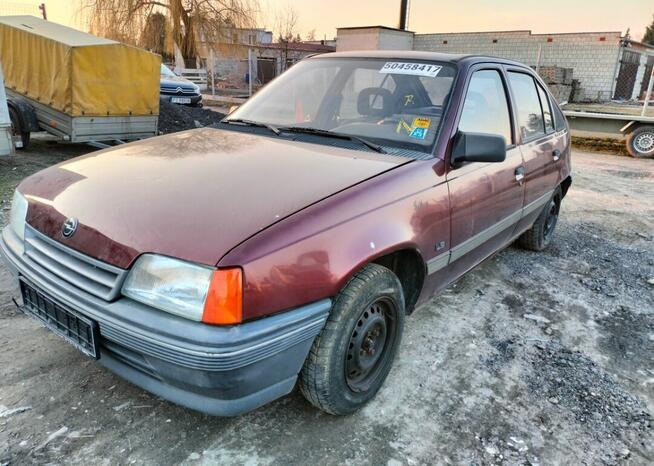 Opel kadett 1.4 kat klasyk w całości na części