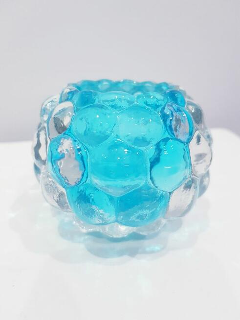 Szklany świecznik na podgrzewacze