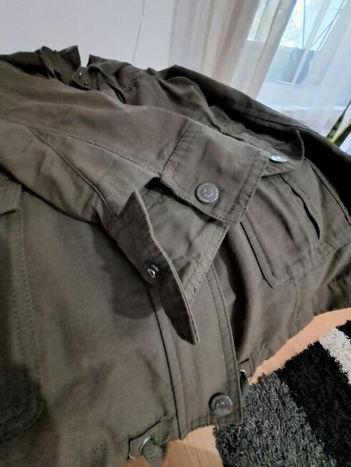 Kurtka damska khaki SVEA.