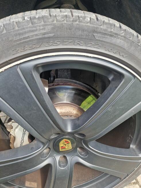 Porsche koła 285/35ZR22