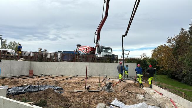 Usługi budowlane, układanie kostki brukowej