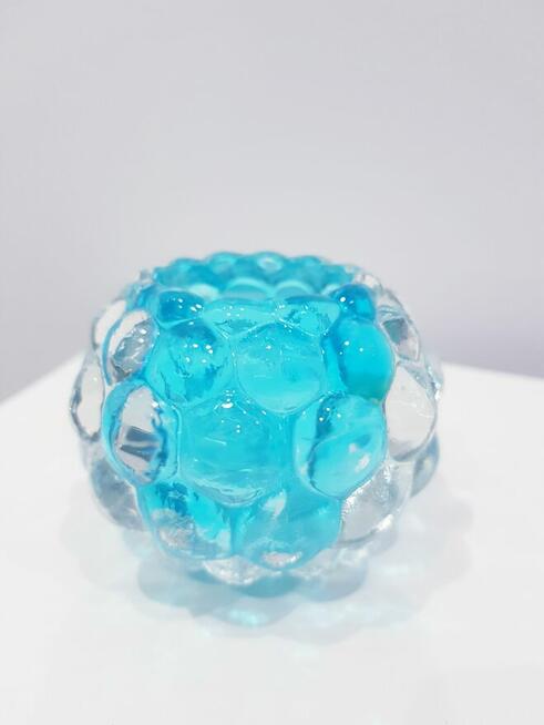 Szklany świecznik na podgrzewacze