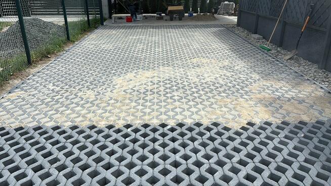 Usługi budowlane, układanie kostki brukowej