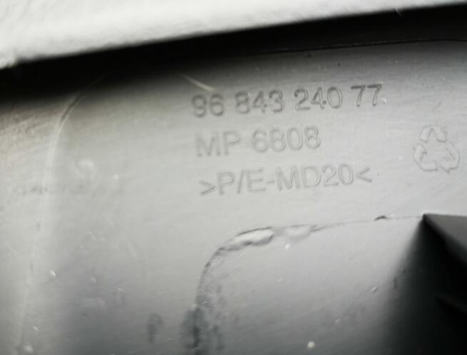 PEUGEOT 3008 mocowanie linki półki bagażnika