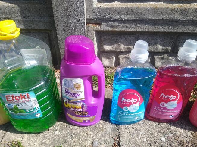 Płyny do zmywania itp., zestaw kilku, 60 zł całość.
