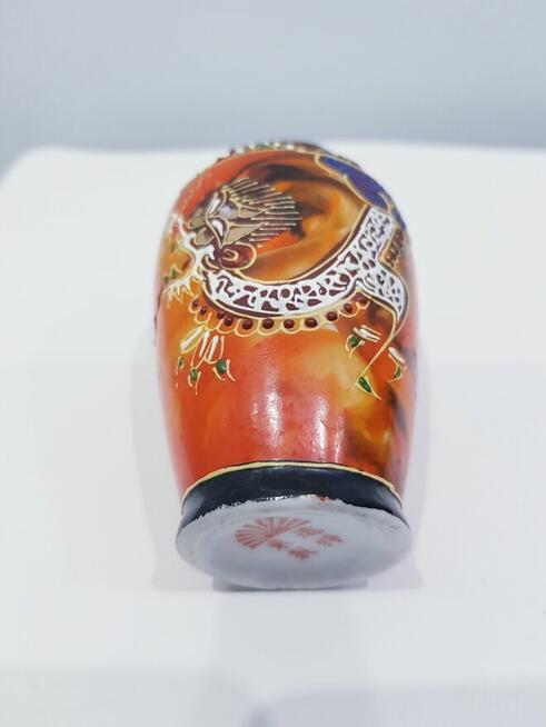 Wazonik przywieziony prosto z Chin