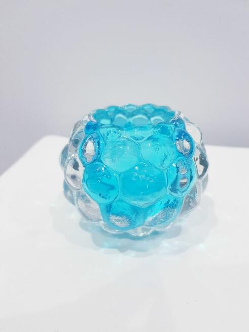 Szklany świecznik na podgrzewacze