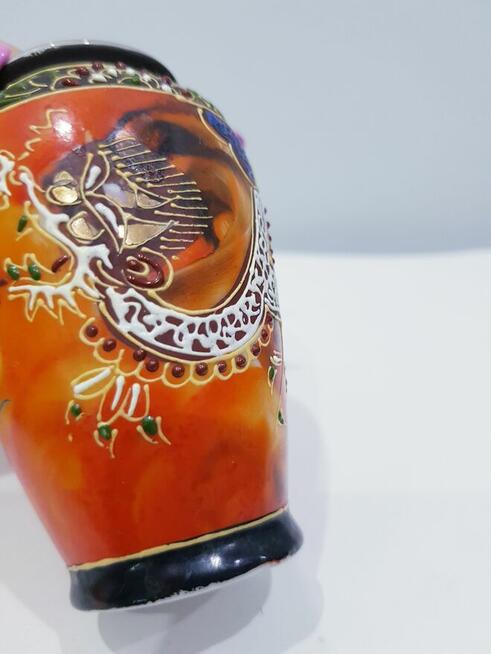 Wazonik przywieziony prosto z Chin