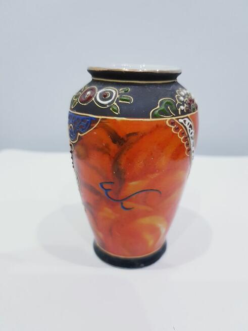 Wazonik przywieziony prosto z Chin