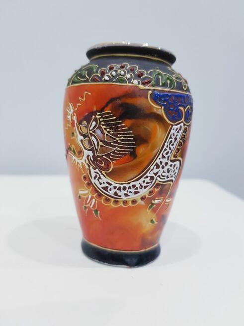 Wazonik przywieziony prosto z Chin