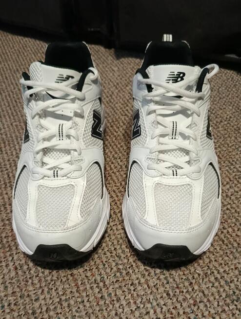 Sprzedam buty New Balance 530