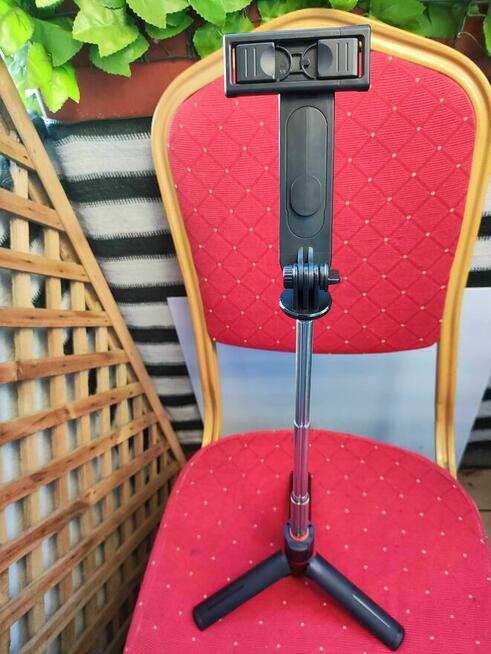 Kijek z lampą pilotem Selfie stick uchwyt telefon smartfon