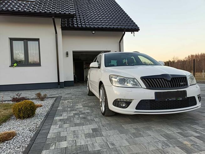 Skoda Octavia biała perła 2.0 TDI DPF RS 2010