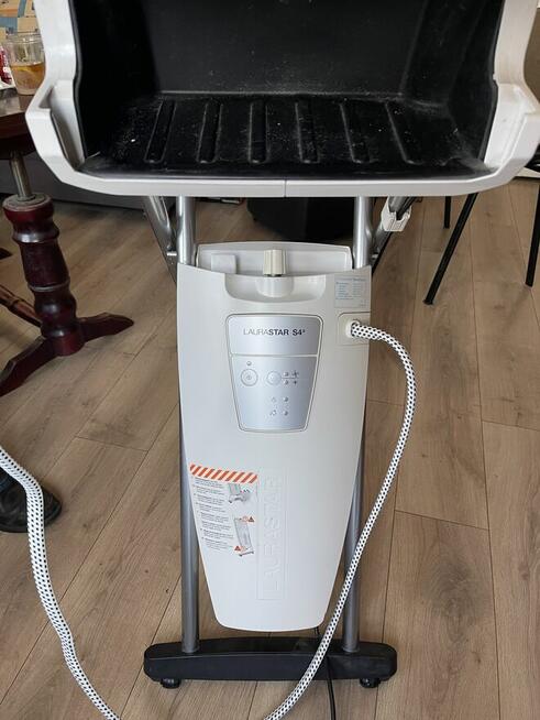 Zelasko Laura Star s4am z bazą i stolikiem do prasowania