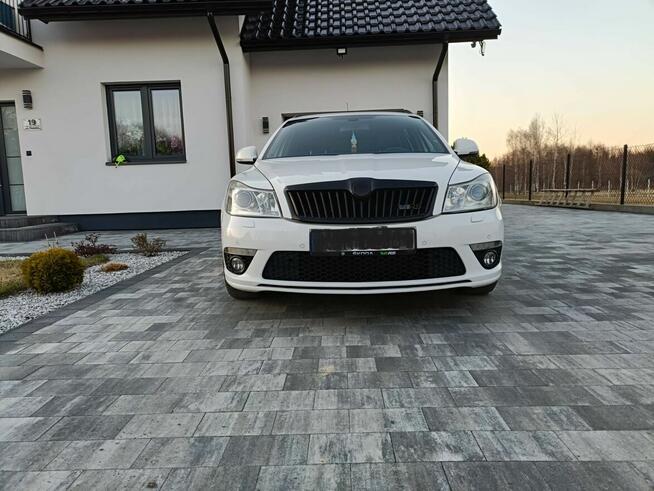 Skoda Octavia biała perła 2.0 TDI DPF RS 2010