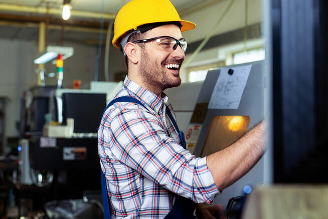OPERATOR MASZYN CNC (Zerbst Anhalt KB-AS-DE)