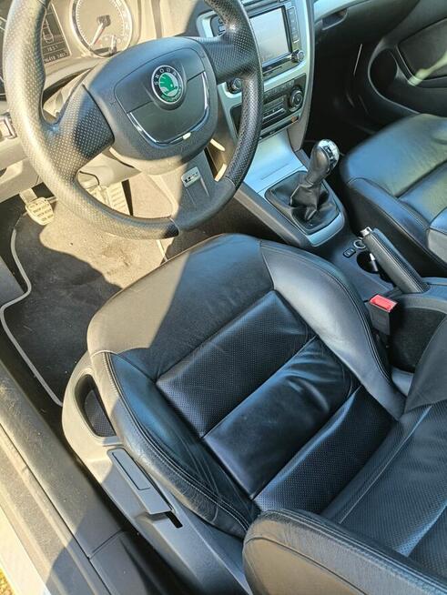 Skoda Octavia biała perła 2.0 TDI DPF RS 2010