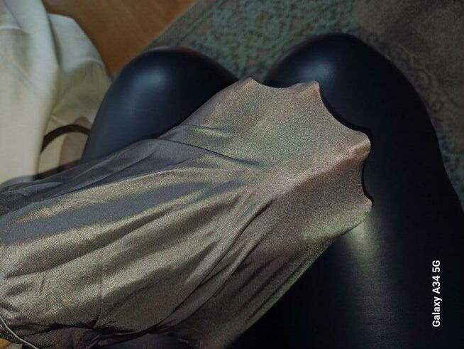 Błyszczące pończochy