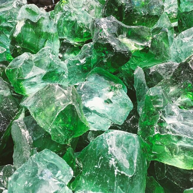 Kamień szklany Bryły Szklane Szkło Kora Kamienna Marianna