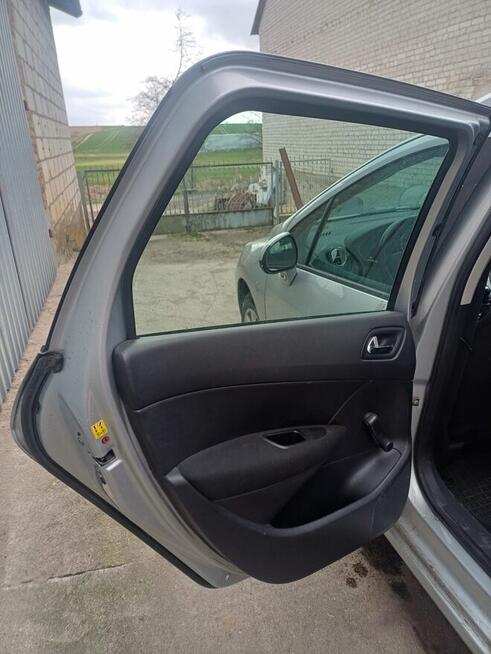 Sprzedam peugota 308 SW z panoramą i hakiem