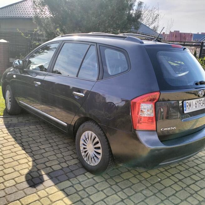Sprzedam samochód osobowy marki kia carens