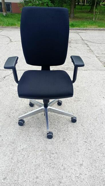 Fotel biurowy RIM czarny fotele krzesła biurowe obrotowe