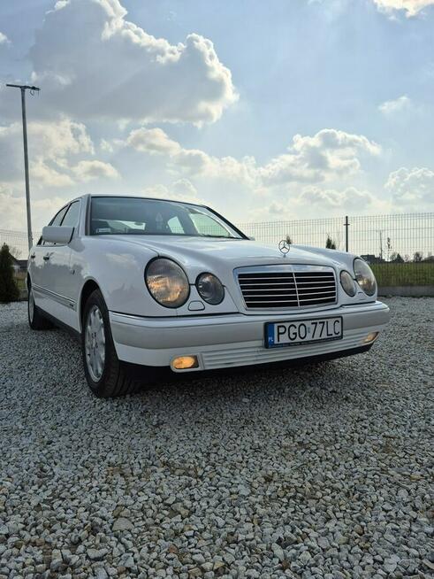 Mercedes E 280 2.8 Benzyna