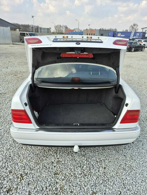 Mercedes E 280 2.8 Benzyna