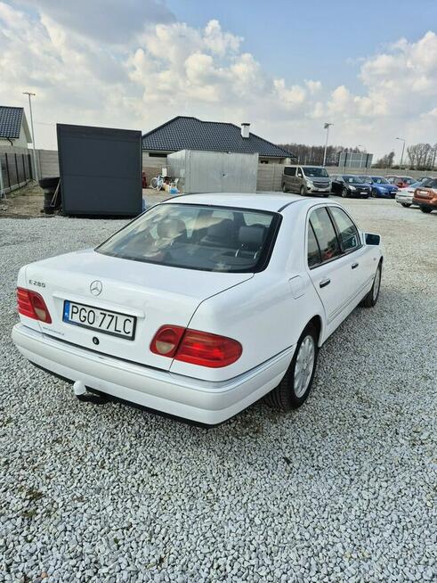 Mercedes E 280 2.8 Benzyna