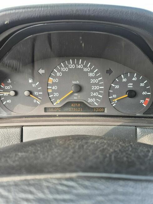 Mercedes E 280 2.8 Benzyna