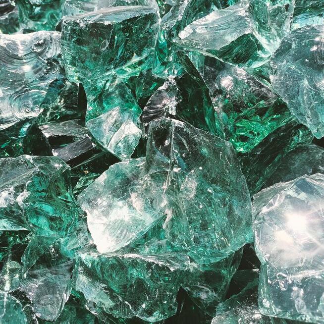 Kamień szklany ozdobny Bryły Szklane Szkło ogrodowe Thasos