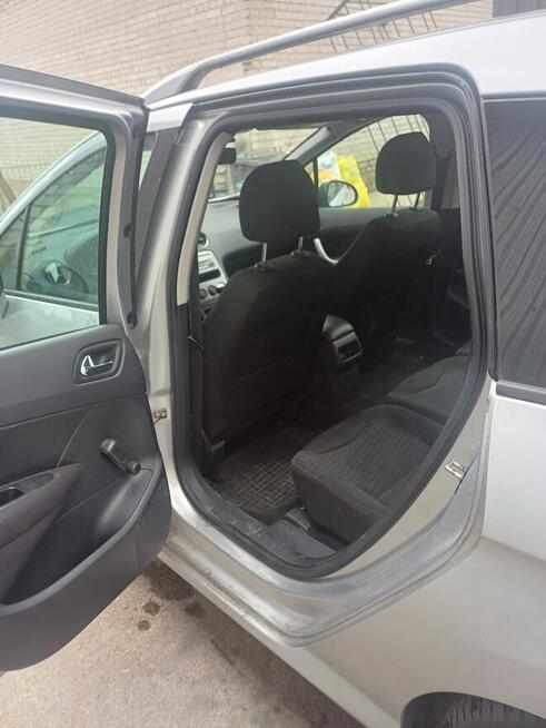 Sprzedam peugota 308 SW z panoramą i hakiem