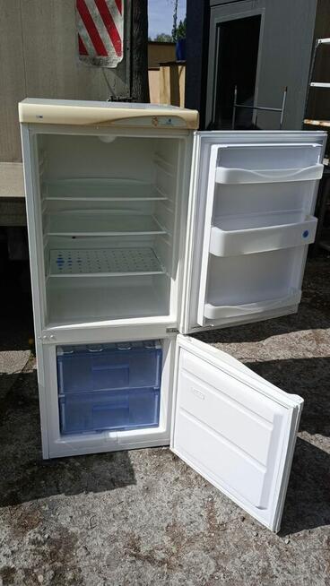 Lodówka Polar z zamrażalnikiem dolnym Biała lodówki do domu