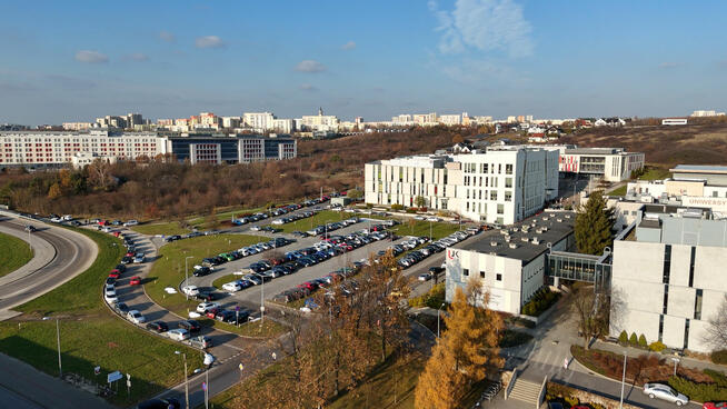 Profesjonalne USŁUGI DRONEM - zdjęcia i filmy z lotu ptaka