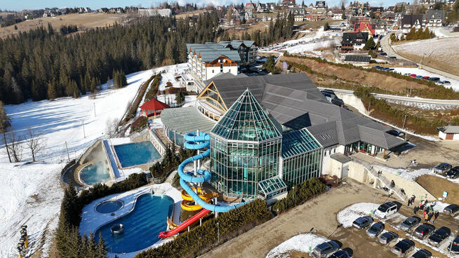 Profesjonalne USŁUGI DRONEM - zdjęcia i filmy z lotu ptaka