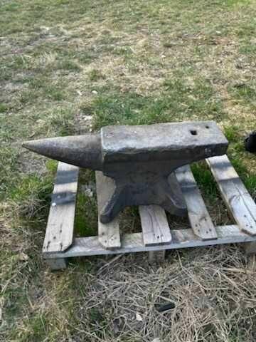 Stare, używane kowadło 130KG Odbiór osobisty!