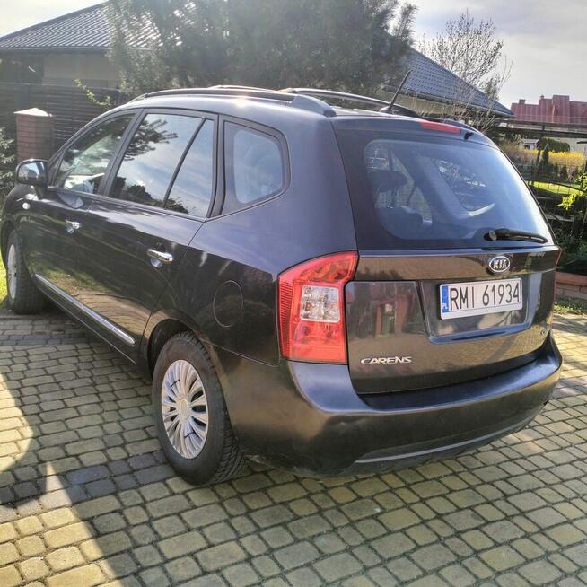 Sprzedam samochód osobowy marki kia carens