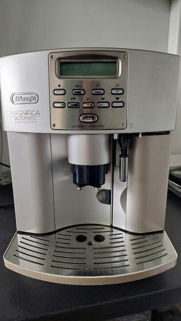 Ekspres do kawy DeLonghi Magnifica- uszkodzony