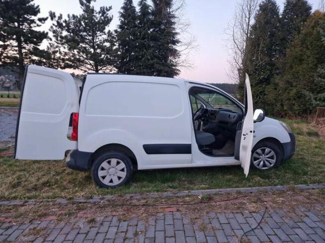 Syndyk sprzeda Citroena Berlingo o nr rej. TLW TM10 z 2009